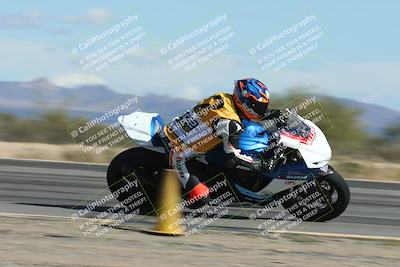 media/Nov-16-2025-Race Pace (Sun) [[8c5fa54630]]/Non Verified Riders (1st 20 Minutes)/3-Turn 3 Inside (11am)/